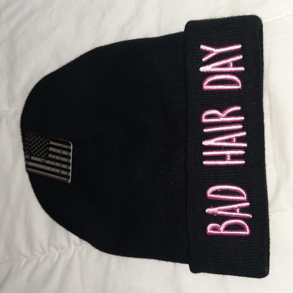 NWT Bad Hair Day Winter Skully Beanie Hat